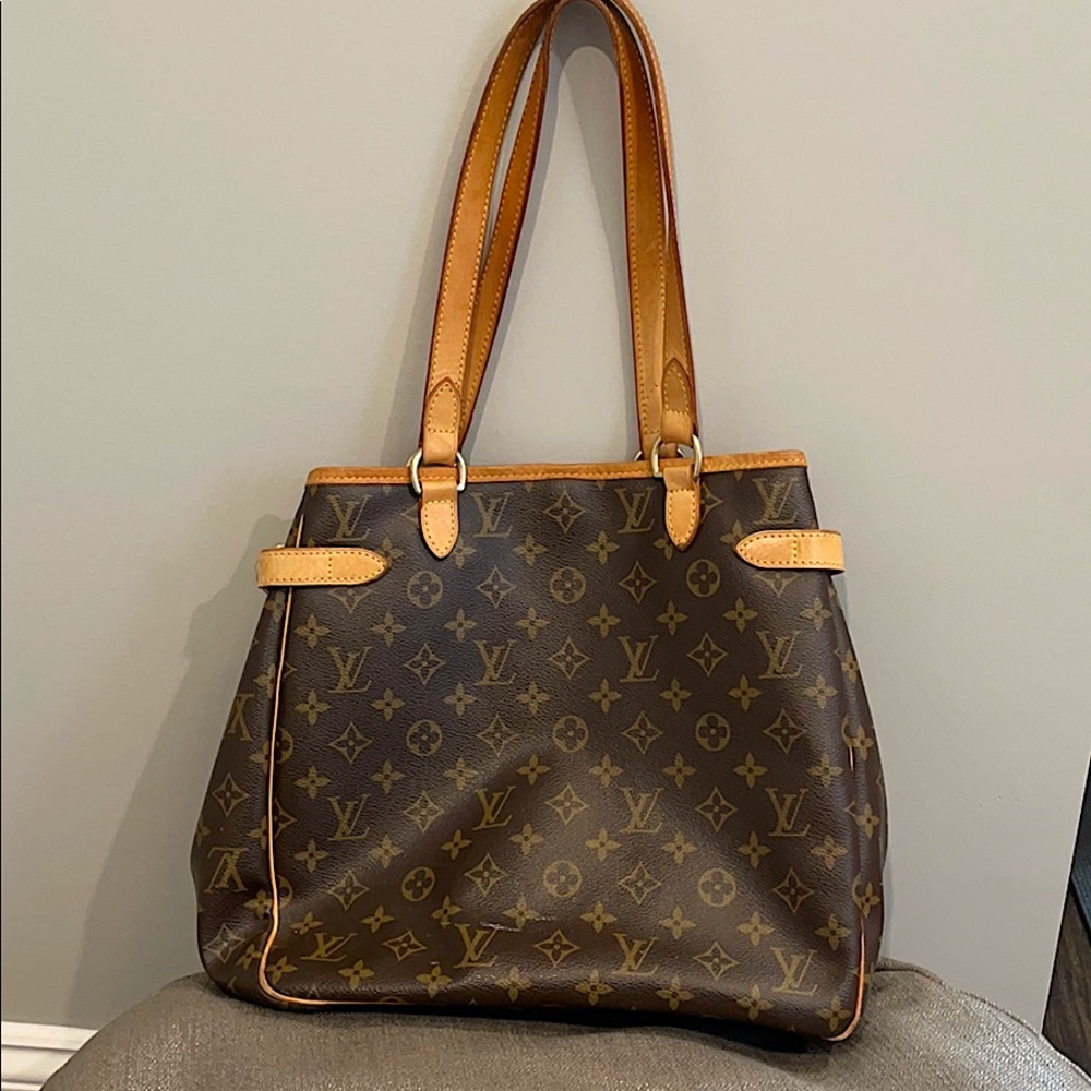 Authentic Luis Vuitton shoulder bag